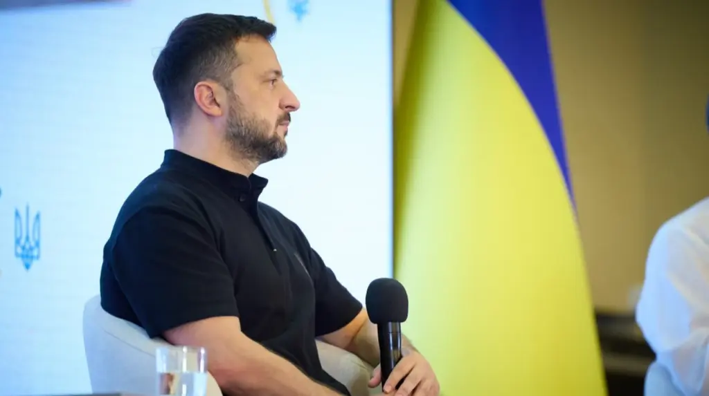 Володимир Зеленський під час інтерв'ю американській блогерці Лорі Лумер