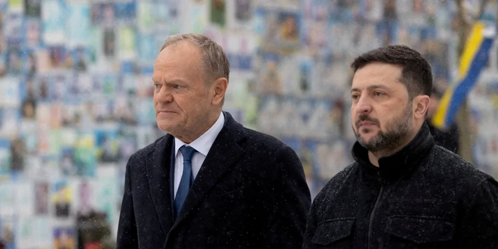 Літак президента України у Польщі під час трансляції TVP
