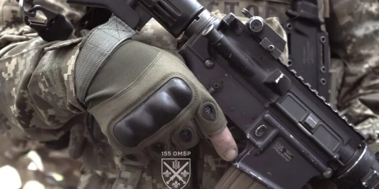 Військовослужбовці 155 окремої механізованої бригади