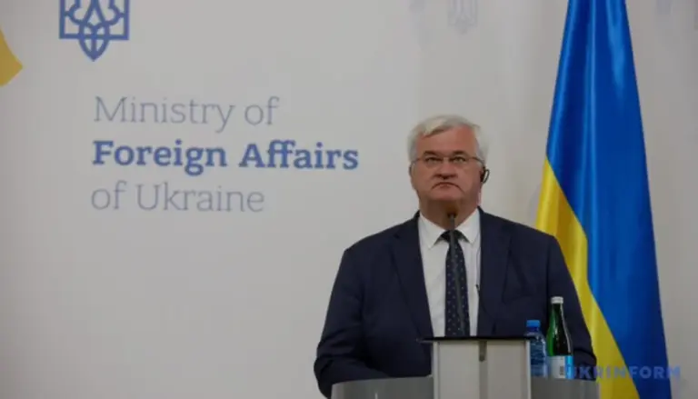Андрій Сибіга на спільній пресконференції з Байбою Браже у Києві