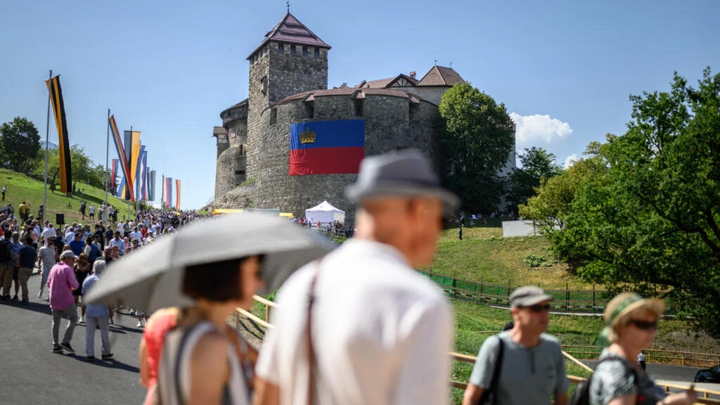 Прапор Ліхтенштейну
